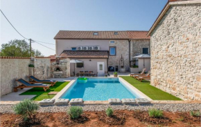Stunning Home In Duga Uvala